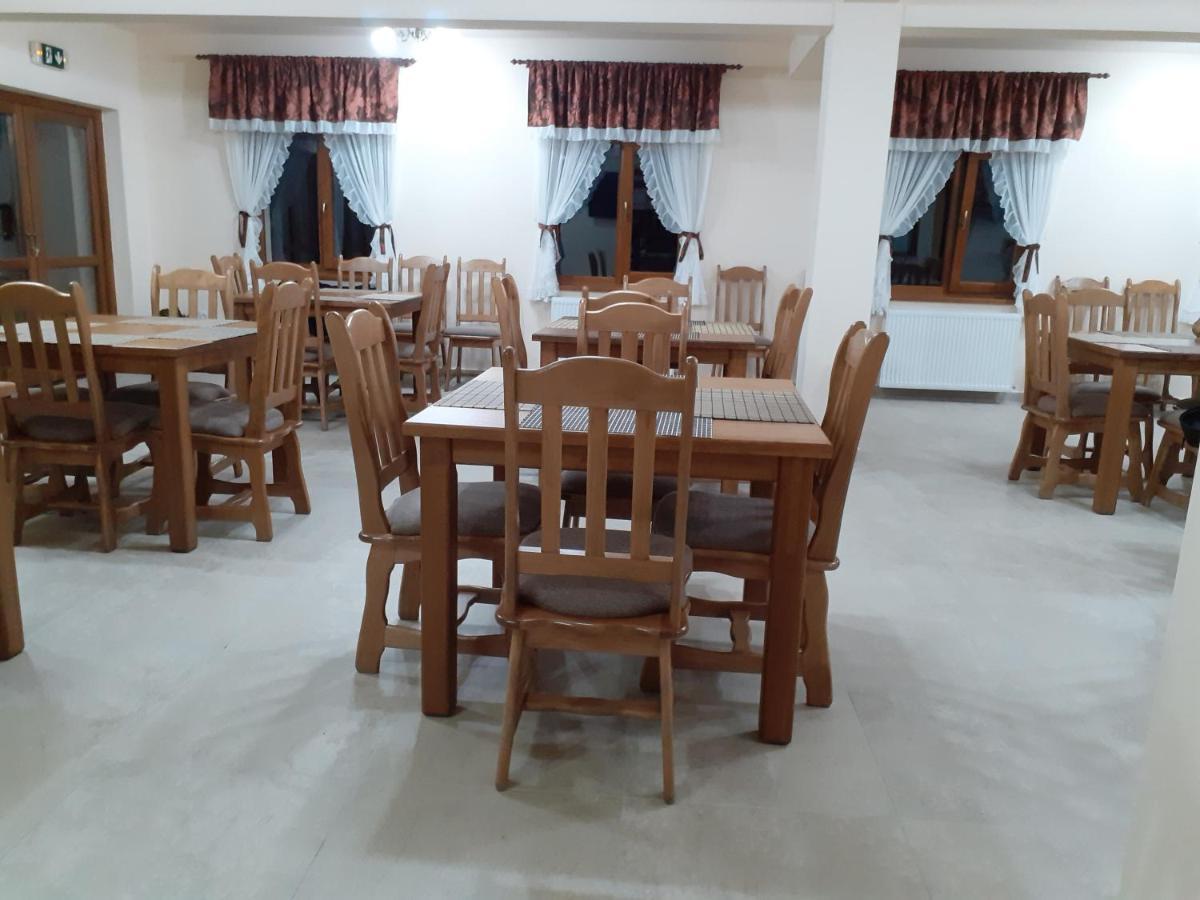 Pensiunea Bradul Dealu Stefanitei 外观 照片